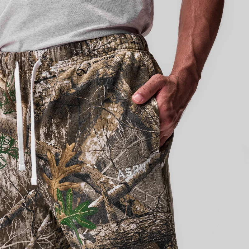 0840. Tech Essential™ Straight Leg Sweats - Realtree® Camo ""Training Division""