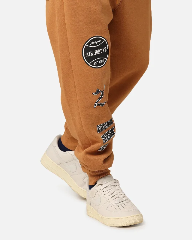 Jordan Essentials Fleece Pants Dark Brown