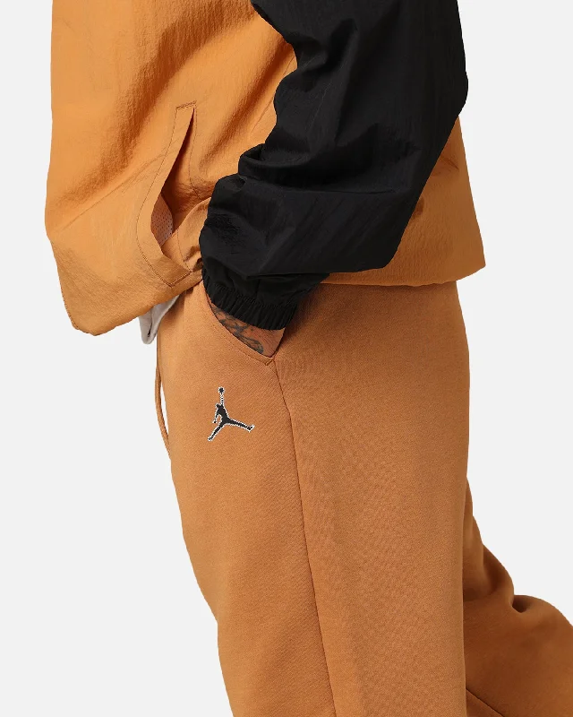 Jordan Essentials Fleece Pants Dark Brown