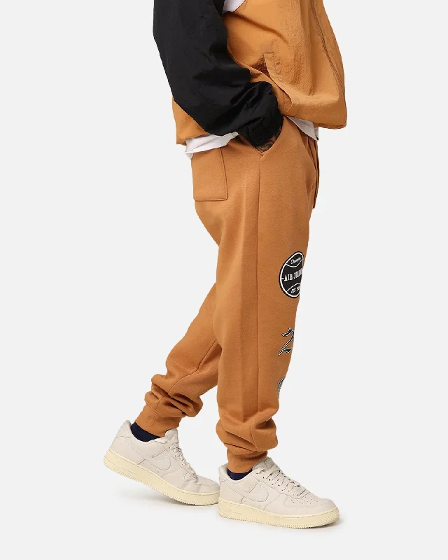 Jordan Essentials Fleece Pants Dark Brown