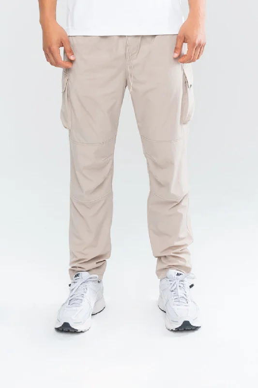 MEN'S PERFORMANCE TECH CARGO JOGGERS - TAUPE